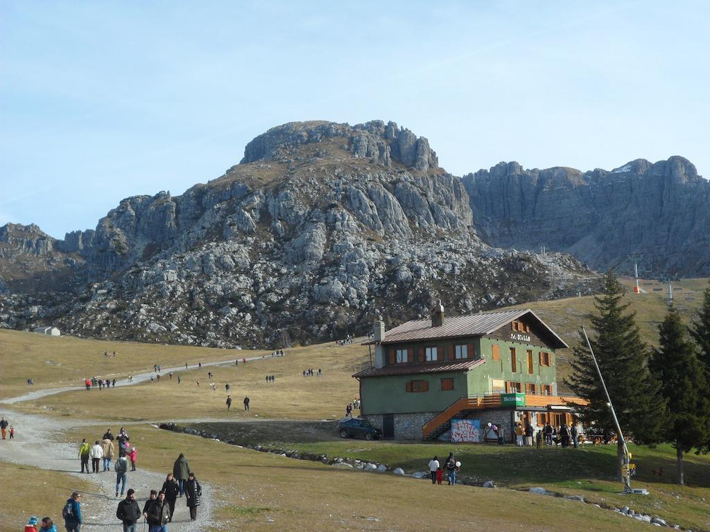 Valsassina Rent Apartment Introbio Bagian luar foto