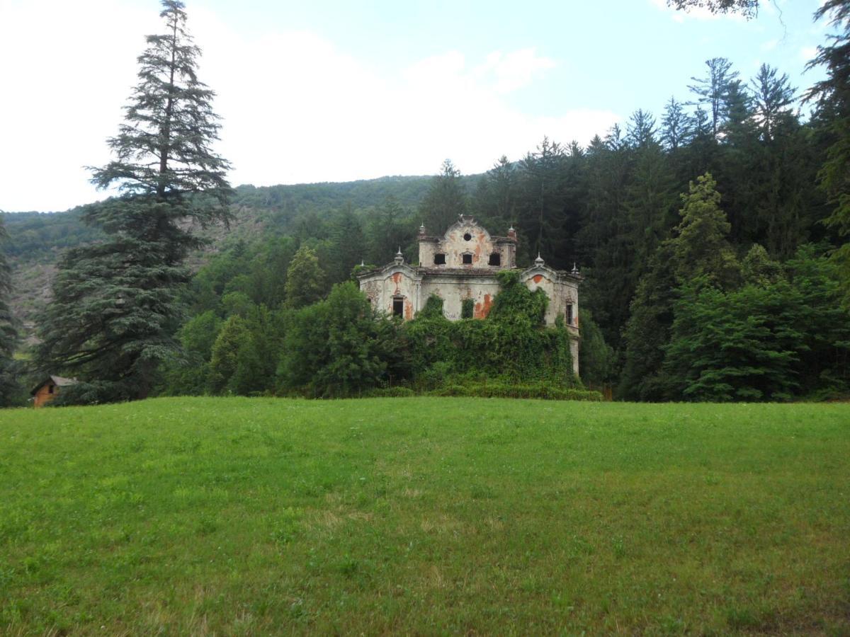 Valsassina Rent Apartment Introbio Bagian luar foto